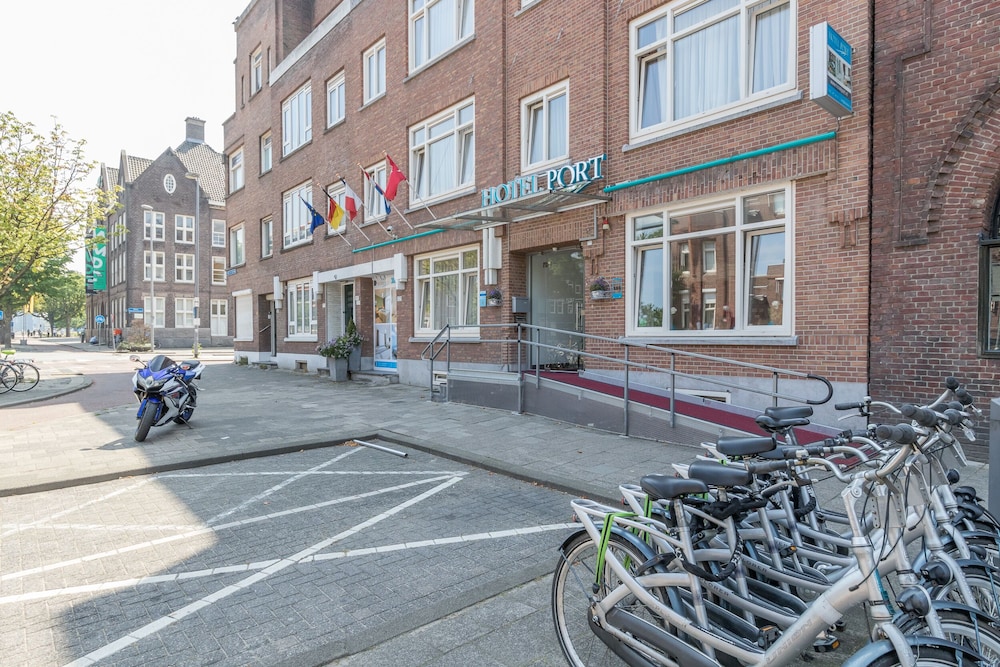 Hotel Port in Rotterdam, Netherlands