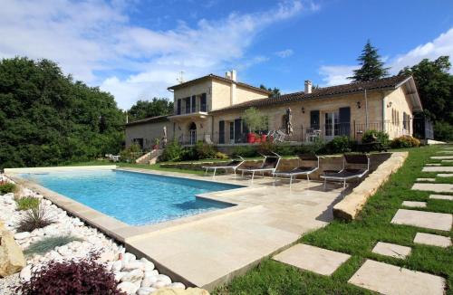 Domaine Verte Vallée - carbon neutral hotel in Cenac