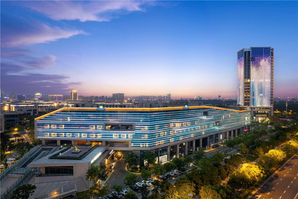 Days Hotel By Wyndham Yancheng Hi Tech Park in Yancheng, People's Republic of China