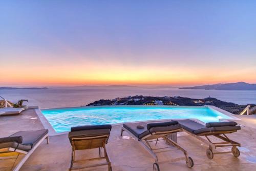 Aquata Boutique suite with Pool — 4-Star Luxury Hotel in Mykonos, Greece