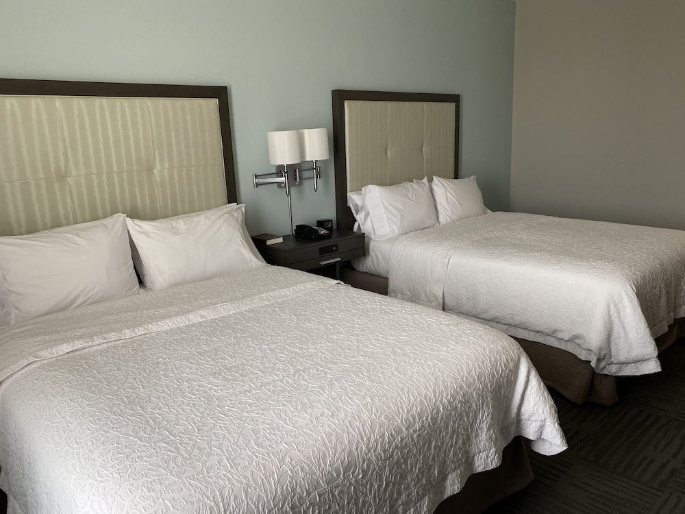 Hampton Inn El Reno - photo 12