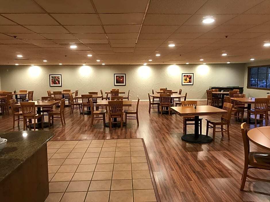 Channel Islands Inn - photo 16