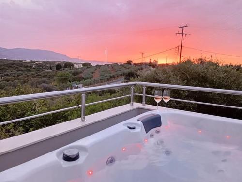 Villa Santa Barbara — 4-Star Luxury Hotel in Sision, Greece
