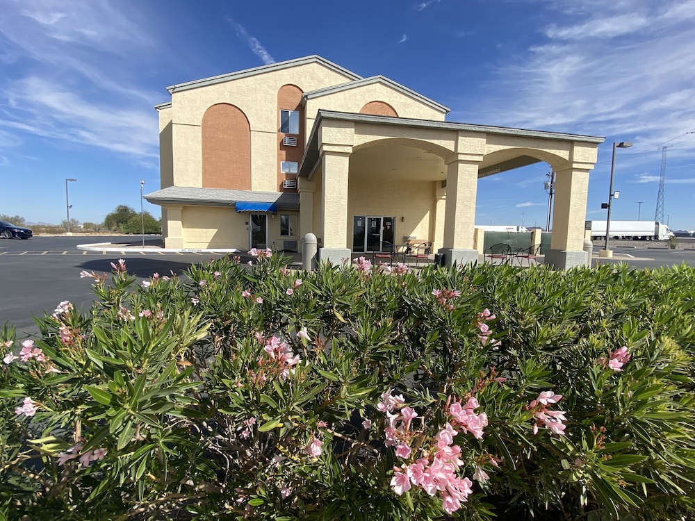 Americas Choice Inn And Suites - photo 38