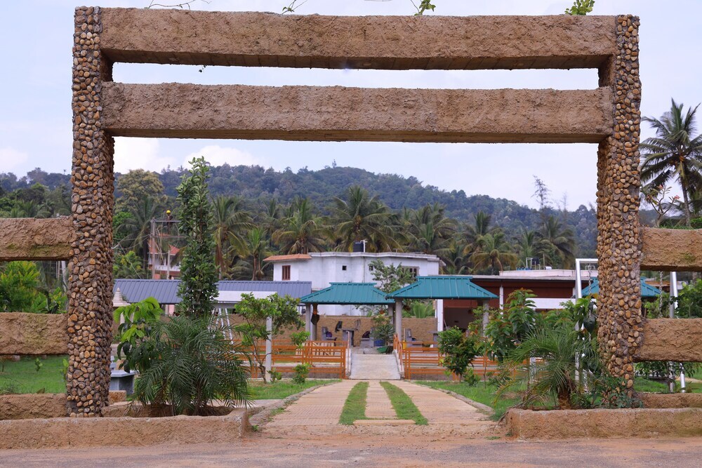 Periyarmountainpalace in Idukki, India