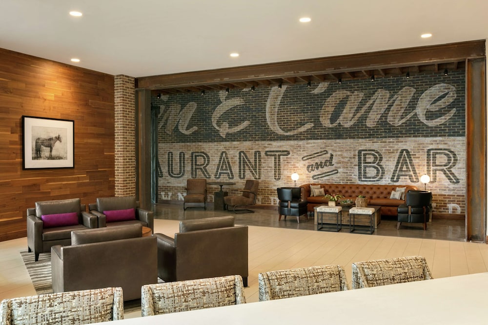 Embassy Suites by Hilton Berkeley Heights - photo 3