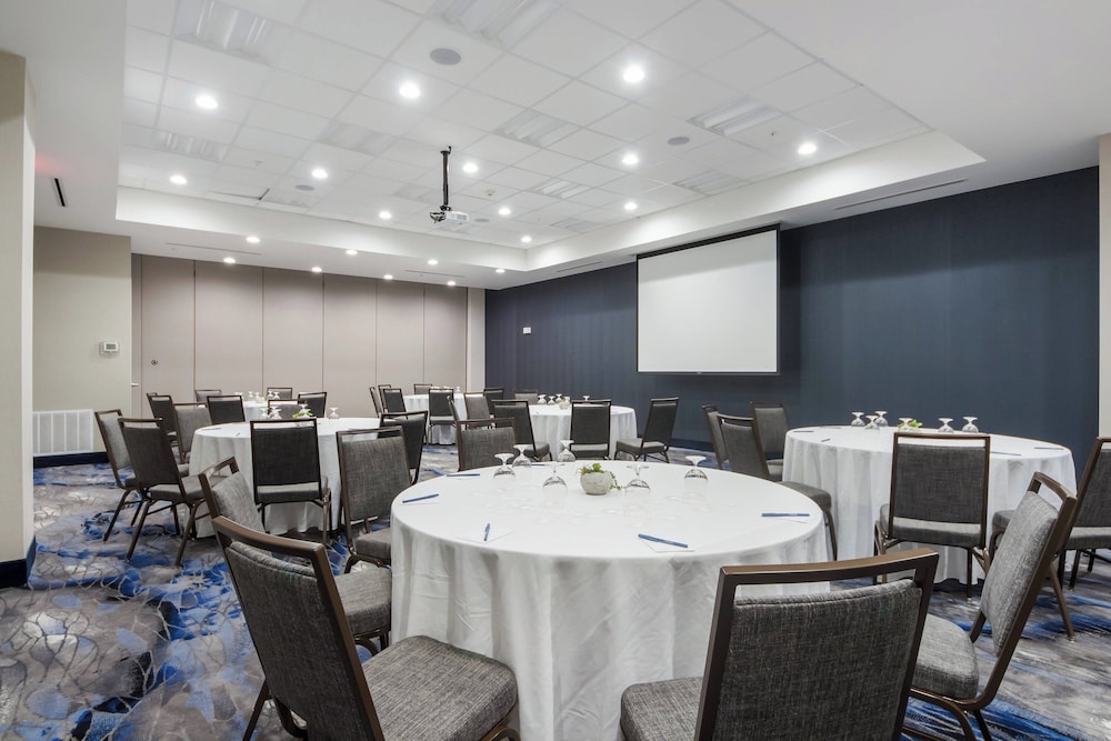 Fairfield Inn & Suites by Marriott Dallas Plano Frisco - photo 23