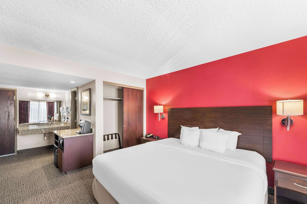 Quality Inn Columbus NE - photo 20