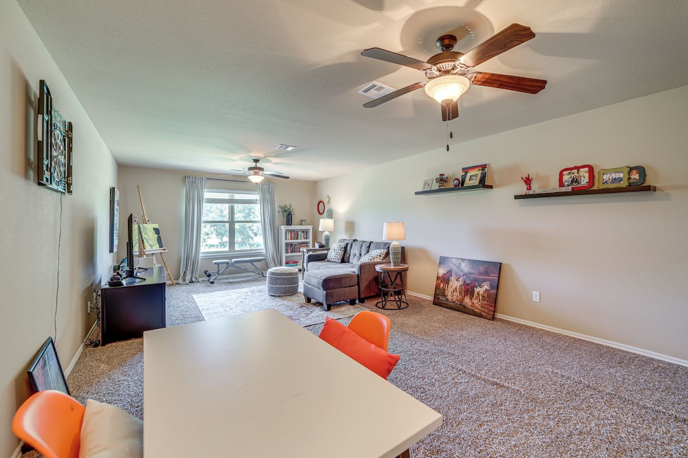 Tulsa Area Retreat w Trail Access Private Patio — Claremore — photo 3