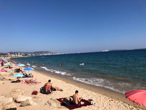 Cannes Terrace Beach Front & Sea view — 4-Star Luxury Hotel in Cannes, France