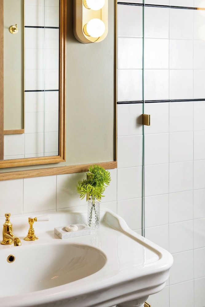 Palihouse Hyde Park Village - photo 42
