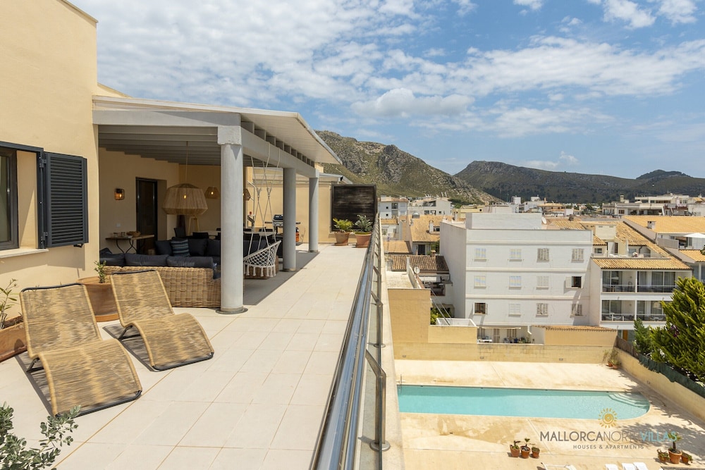 Vanilla Grey - carbon neutral hotel in Tiberias
