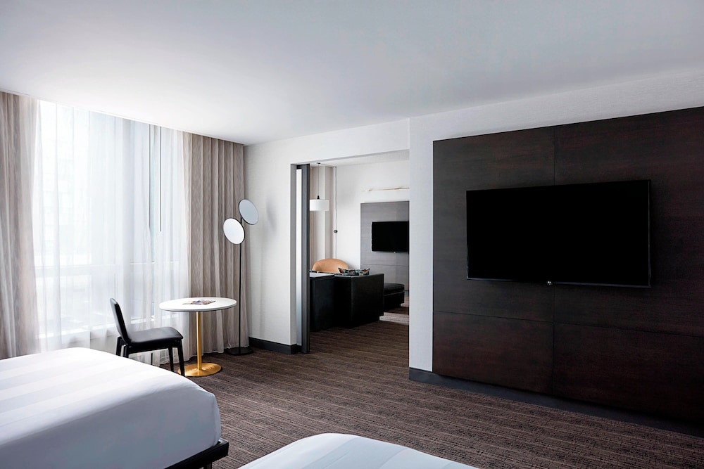 New York Marriott at the Brooklyn Bridge - photo 39