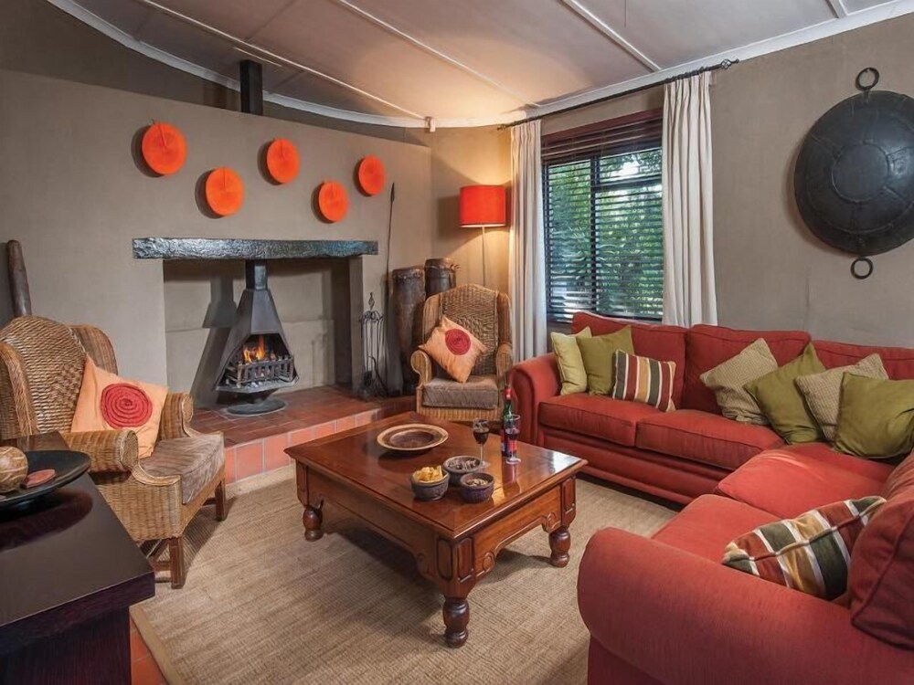 Kariega Game Reserve the Homestead — 4-Star Luxury Hotel in Port Elizabeth, South Africa