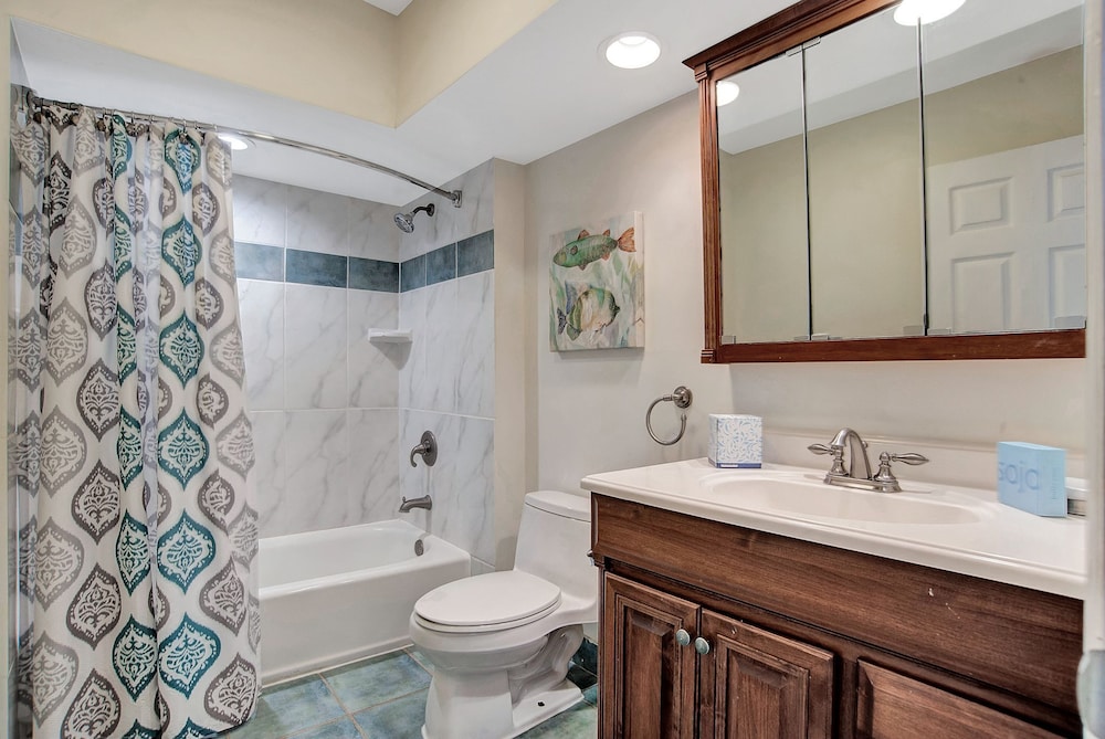 6 Windjammer Court at the Sea Pines Resort - photo 17