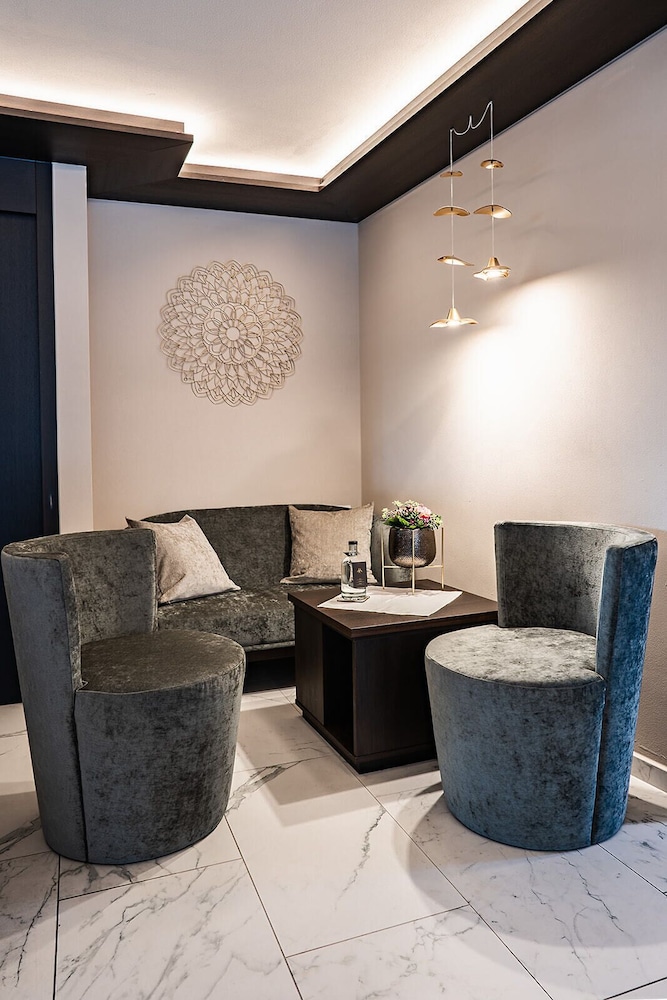 Prunner Luxury Suites Adults Only in Scena, Italy