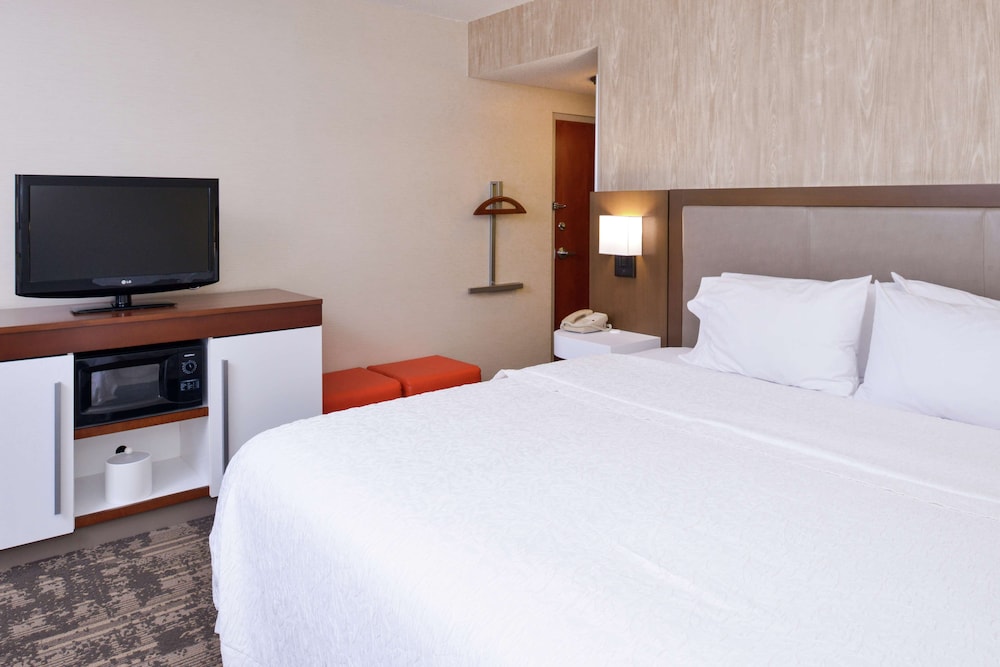 Hampton Inn & Suites Wilmington - photo 27