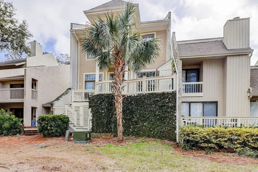 8 Mizzenmast Court at the Sea Pines Resort - photo 19