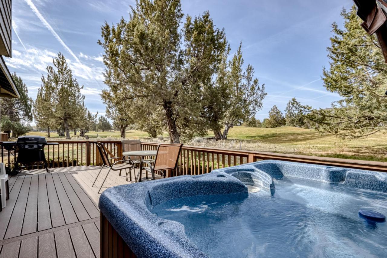 Eagle Crest Resort on Golf Course with Hot Tub - photo 2