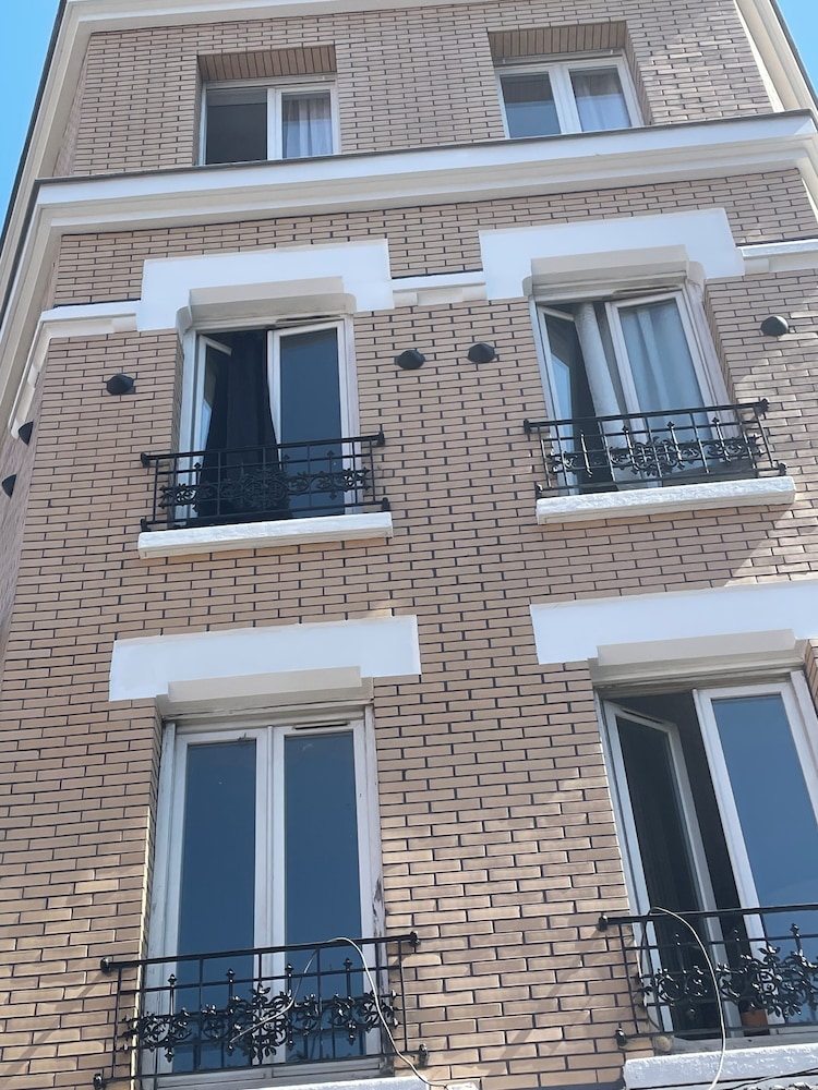 Pixi Angelus — hotel in Bagnolet