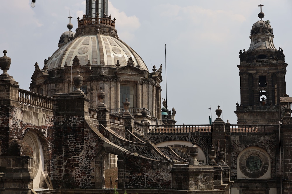 Hotel Catedral - carbon neutral hotel in Mexico City