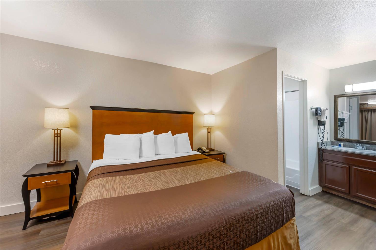 Rodeway Inn at Nevada State Capitol - photo 6