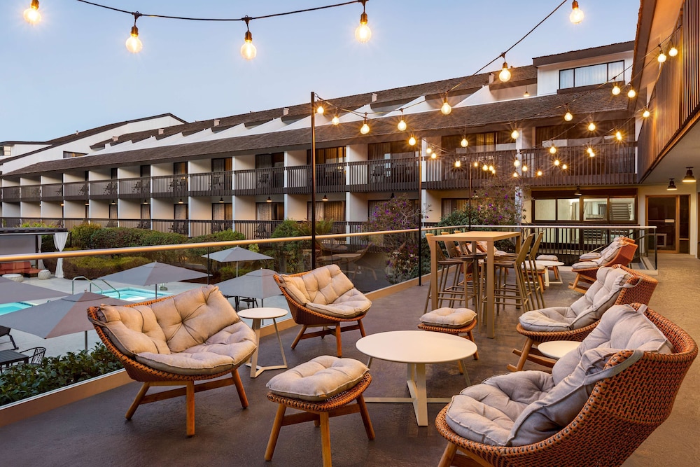 Hilton Garden Inn Monterey - photo 49