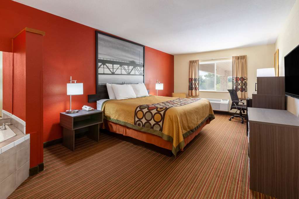 Super 8 by Wyndham Big Rapids - photo 12