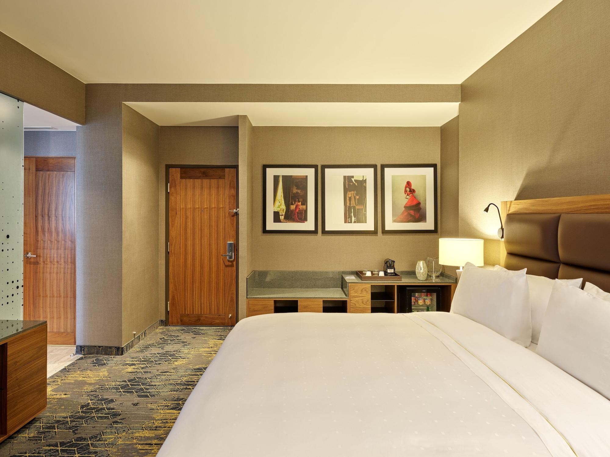Guest room