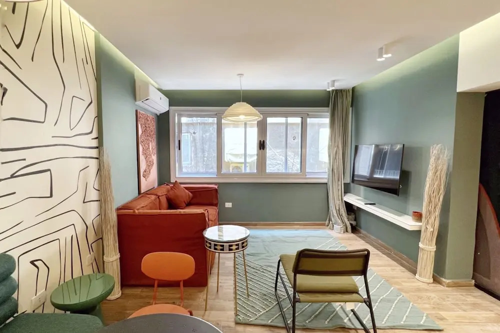 The 2 BDR Emerald Condo 5 min to CAI Airport — 4-Star Luxury Hotel in Cairo, Egypt