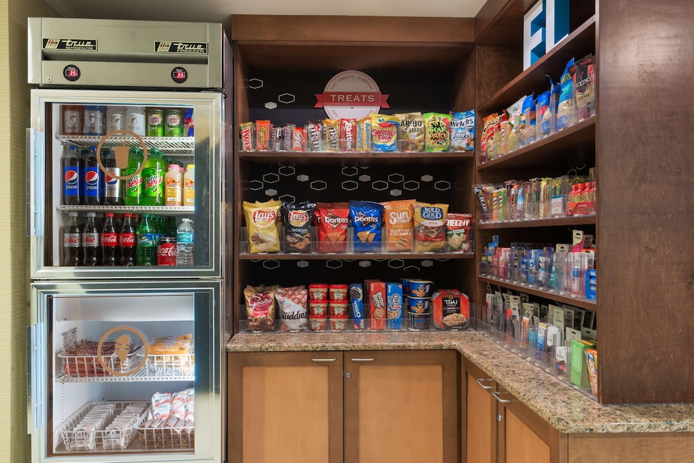 Hampton Inn Ellenton Bradenton - photo 32