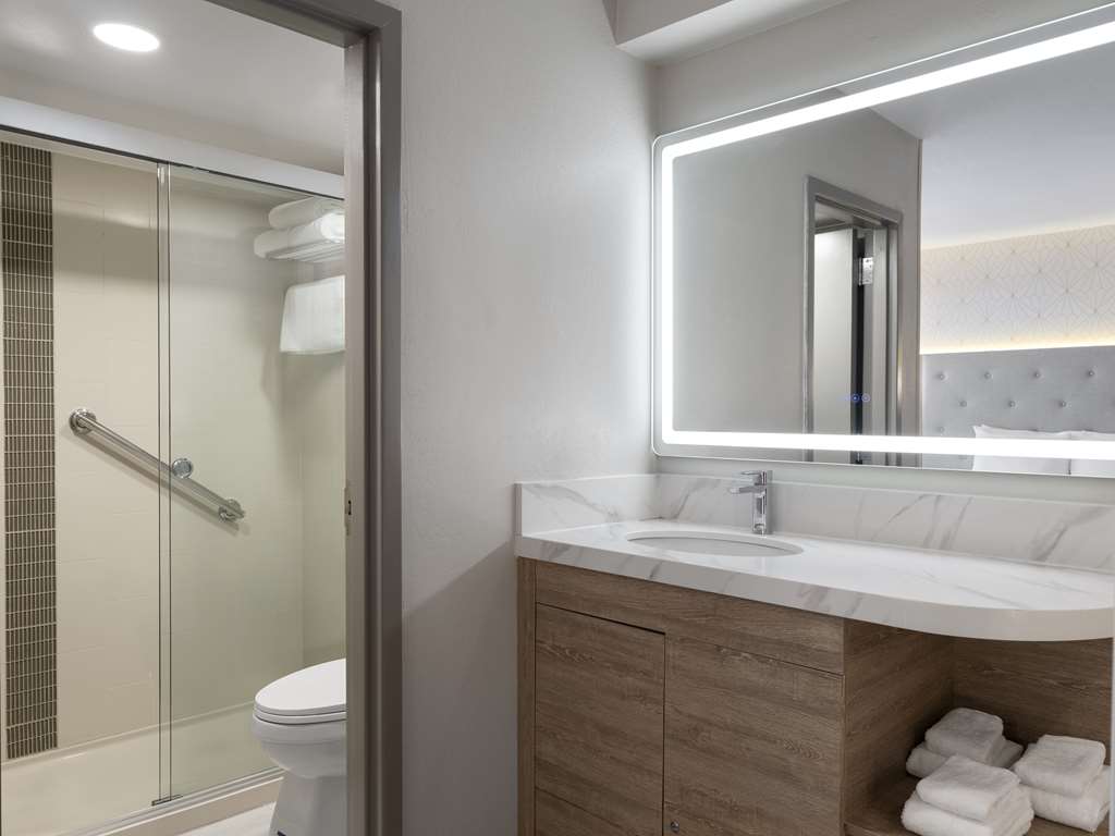 Hyatt Place Kansas City Overland Park Metcalf - photo 14