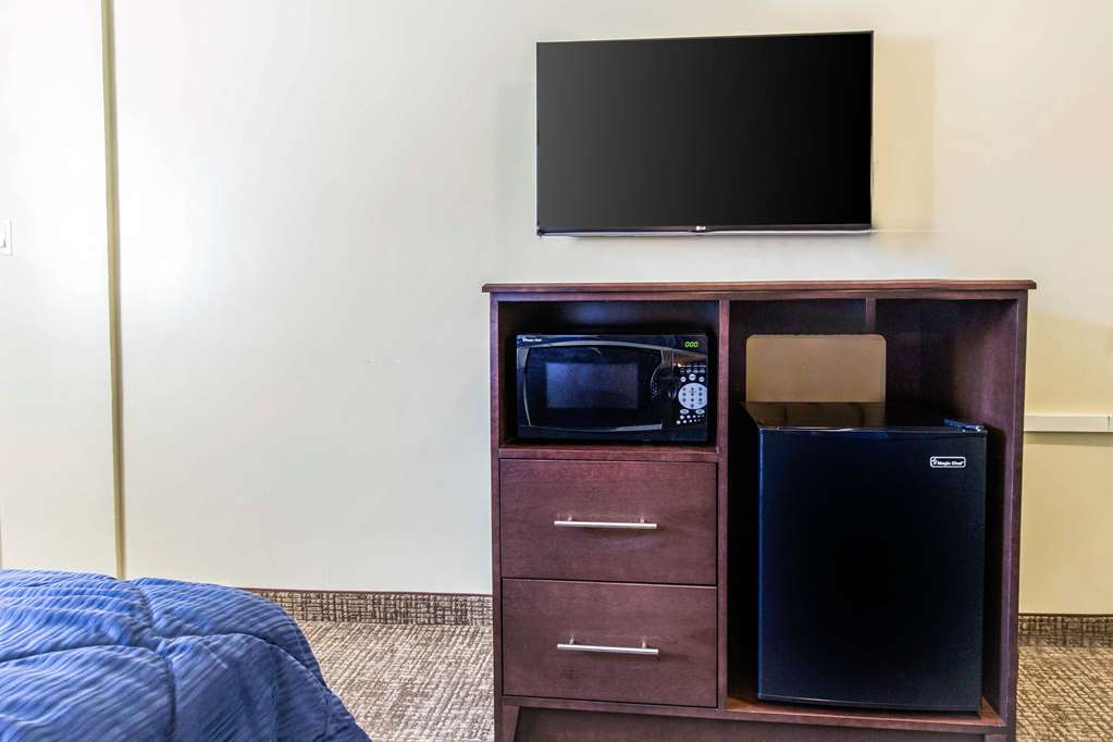 Rodeway Inn Lyons La Grange - photo 20