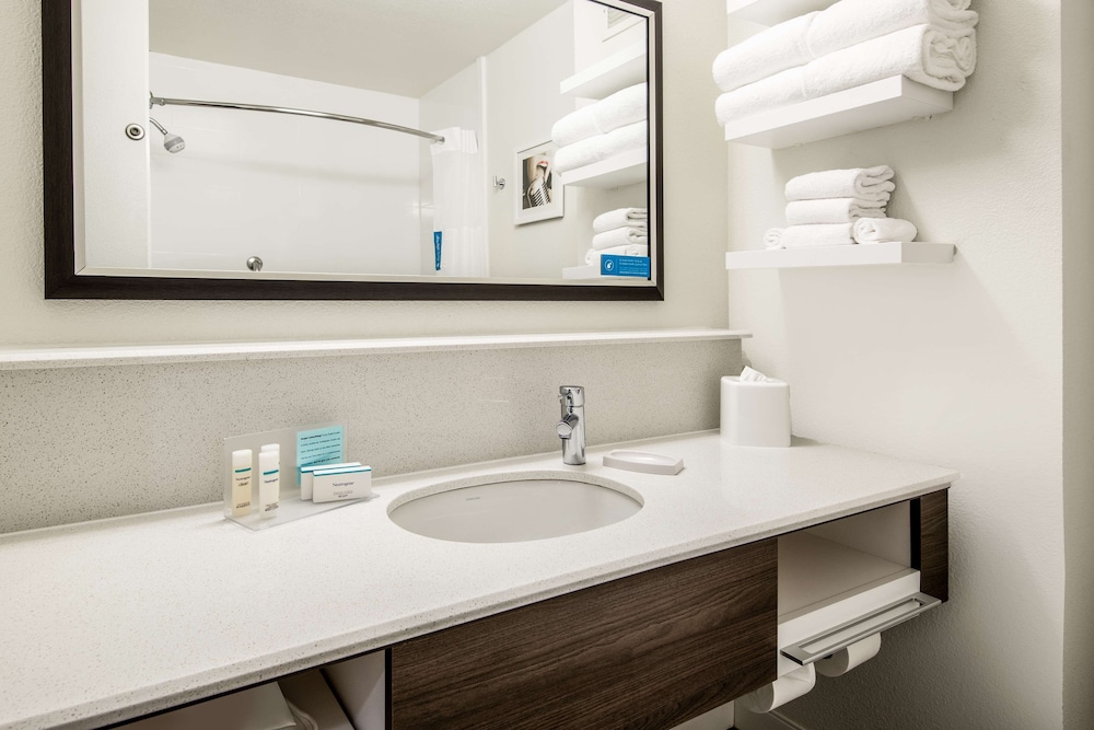 Hampton Inn & Suites Las Vegas Henderson - photo 23