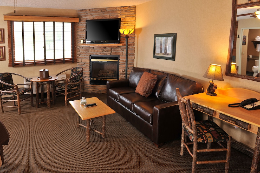 Boarders Inn & Suites by Cobblestone Hotels Waukon - photo 17