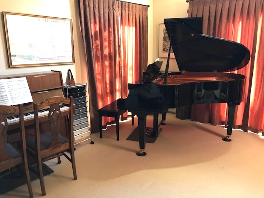 Garden View Bed & Breakfast — 4-Star Luxury Hotel in Rolleston, New Zealand