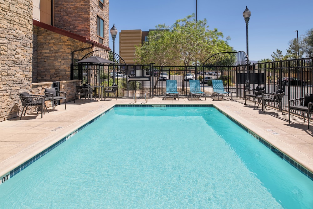 TownePlace Suites by Marriott Lancaster CA - photo 35