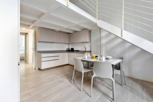 Luxury Duplex Corso Magenta Milano 3pax Wifi — 4-Star Luxury Hotel in Milan, Italy