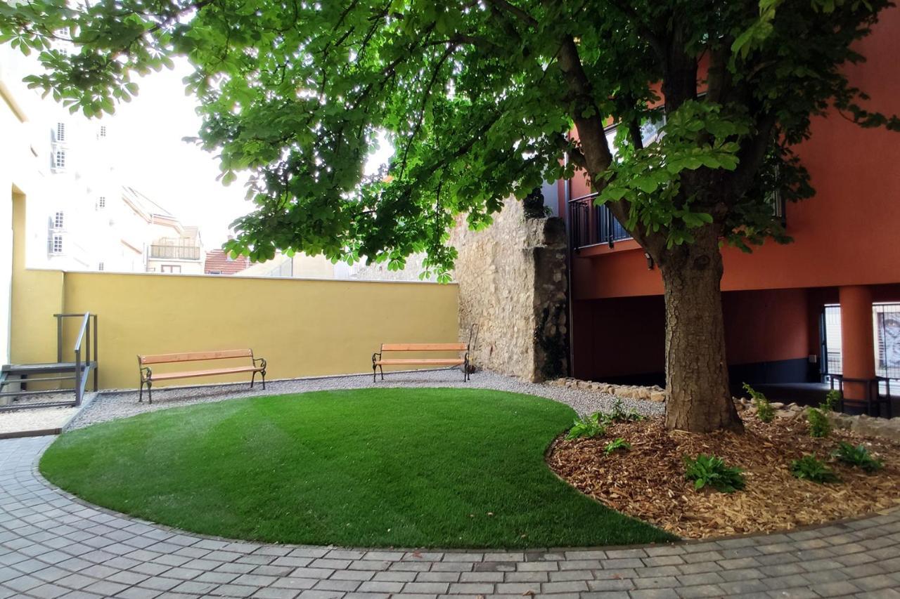 Piacsek Apartmanhaz in Pecs, Hungary