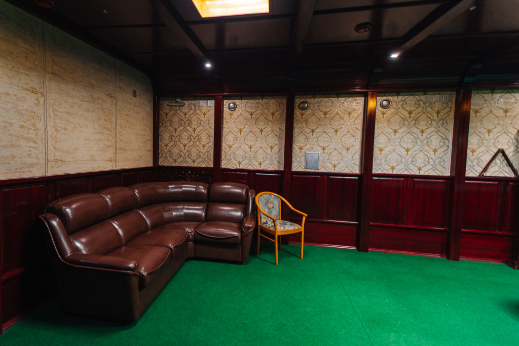 Tsarskie palati — 4-Star Luxury Hotel in Yashkino, Russia