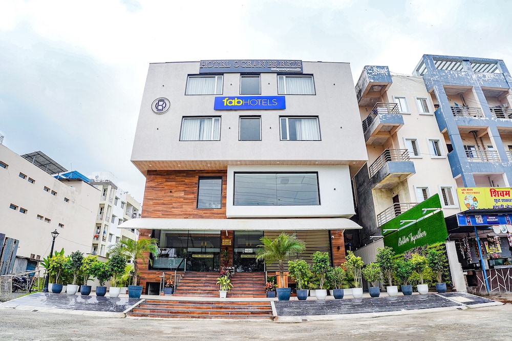 Fabhotel Prime Ocean Breeze in Bhopal, India