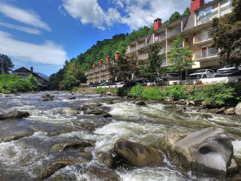 Gatlinburg River Inn - photo 58