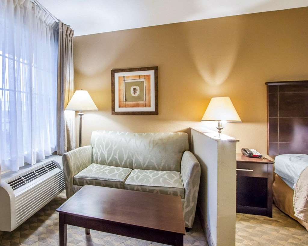 Quality Inn & Suites Greenville I 65 - photo 31