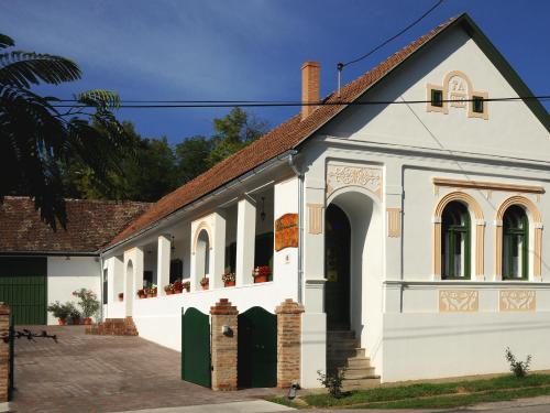 Flórián Vendégház - carbon neutral hotel in Villany
