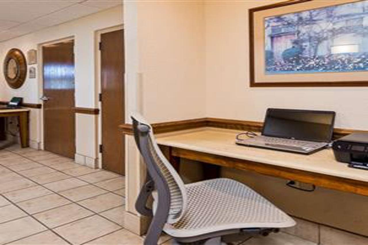 Best Western Caldwell Inn - photo 17