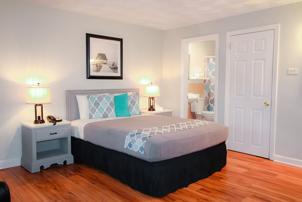 Colonial Inn Seekonk - photo 18