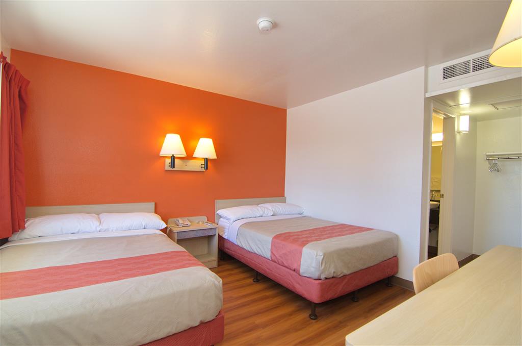 Motel 6 Indio CA Palm Springs - photo 18