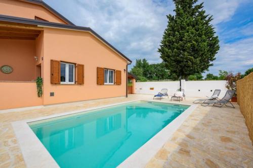 Villa Graziano — 4-Star Luxury Hotel in Buje, Croatia