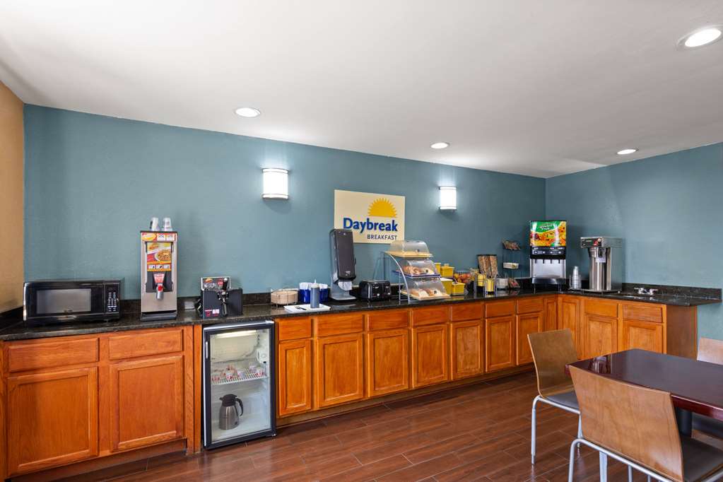 Days Inn by Wyndham Glasgow - photo 7