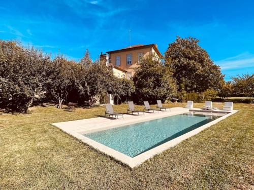 Quinta Tilia Farmhouse — 4-Star Luxury Hotel in Oliveira De Azemeis, Portugal